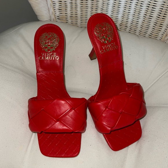 Vince Camuto Heels - Brelaine - Picture 2 of 6